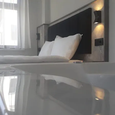 Otel Pasa *